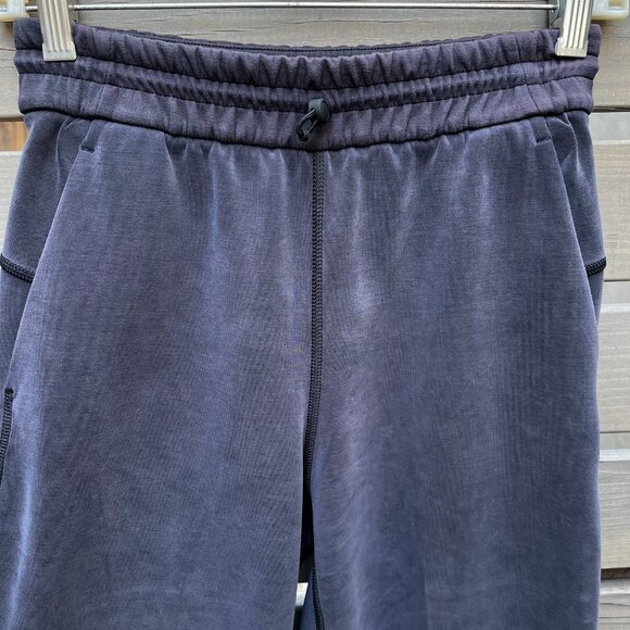 Lululemon Heathered Black Softstreme High-Rise Straight-Leg Cropped Pant, Size 2 - Picture 4 of 9
